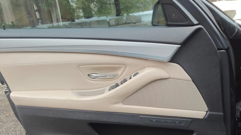 BMW 550 * 550i xDrive * CARFAX * ЦЕНА ДО БГ, снимка 11 - Автомобили и джипове - 53026377