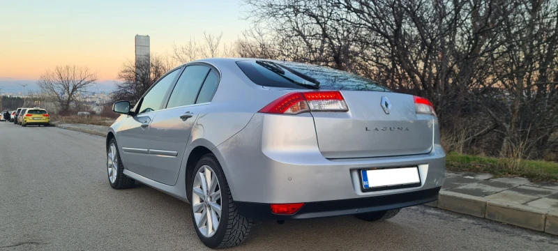 Renault Laguna III 2.0 140hp LPG, снимка 6 - Автомобили и джипове - 53134948