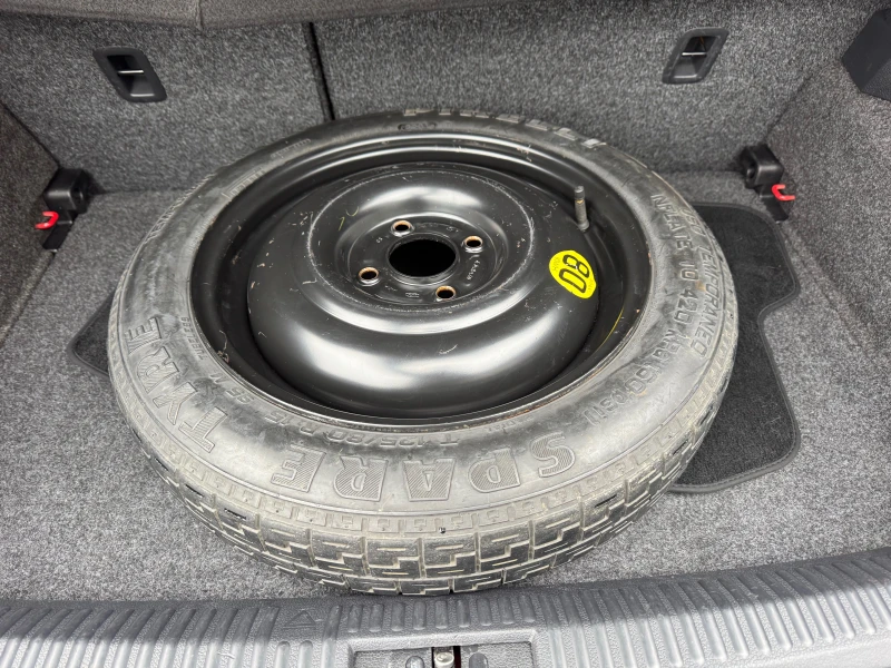 VW Polo 1.4i Highline -Газ, снимка 15 - Автомобили и джипове - 53198666