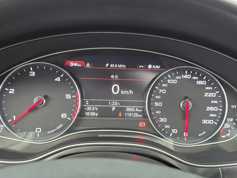 Audi A6 2.0 TDI, снимка 8 - Автомобили и джипове - 55048116