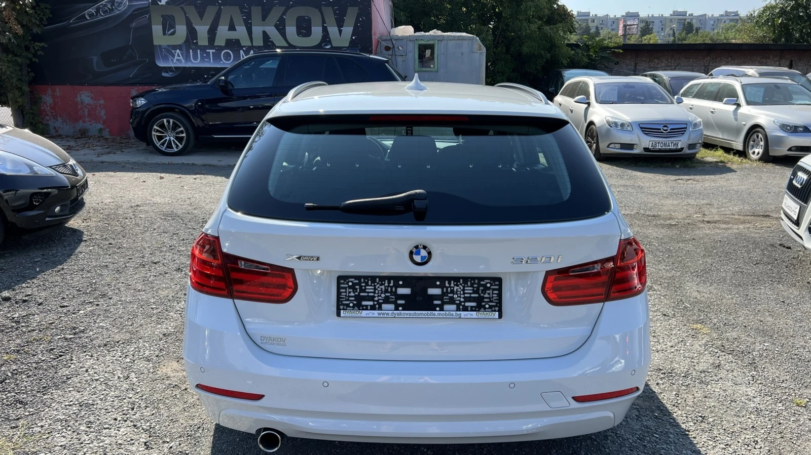 BMW 320 i X-Drive Автоматик! Внос ШВЕЙЦАРИЯ! Navi, Tel., P - изображение 6