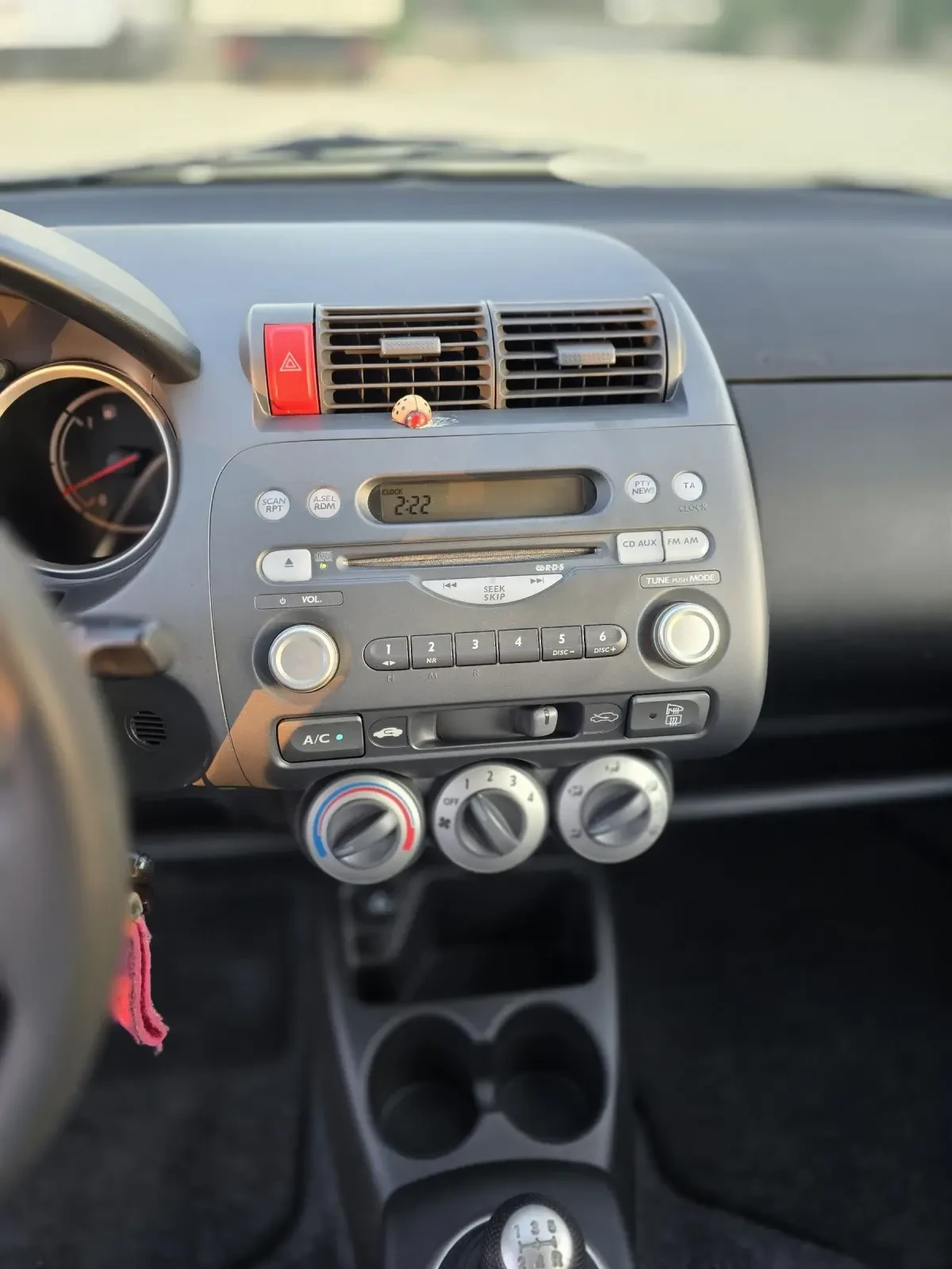 Honda Jazz  - изображение 8