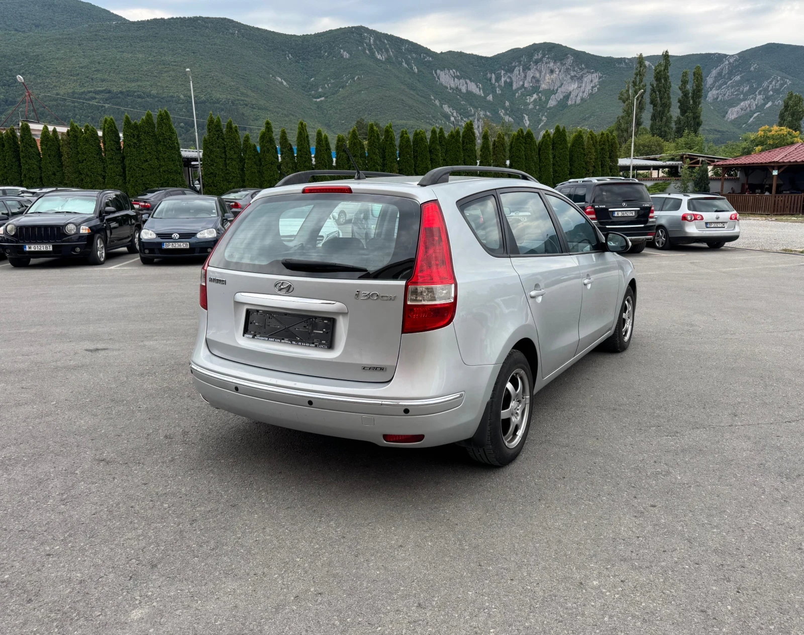 Hyundai I30 SW 1.6CDTI KLIMA - изображение 5