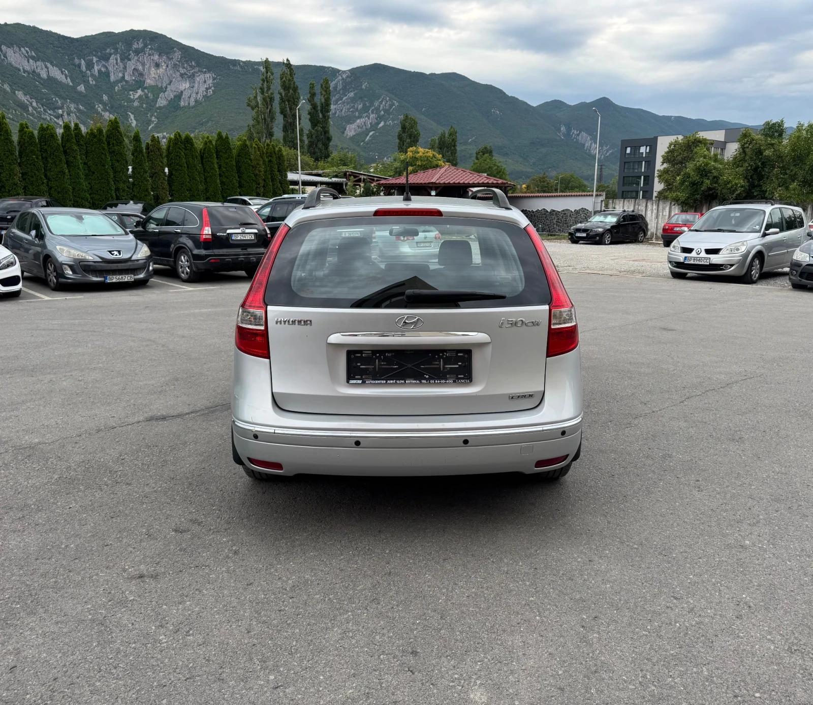Hyundai I30 SW 1.6CDTI KLIMA - изображение 6
