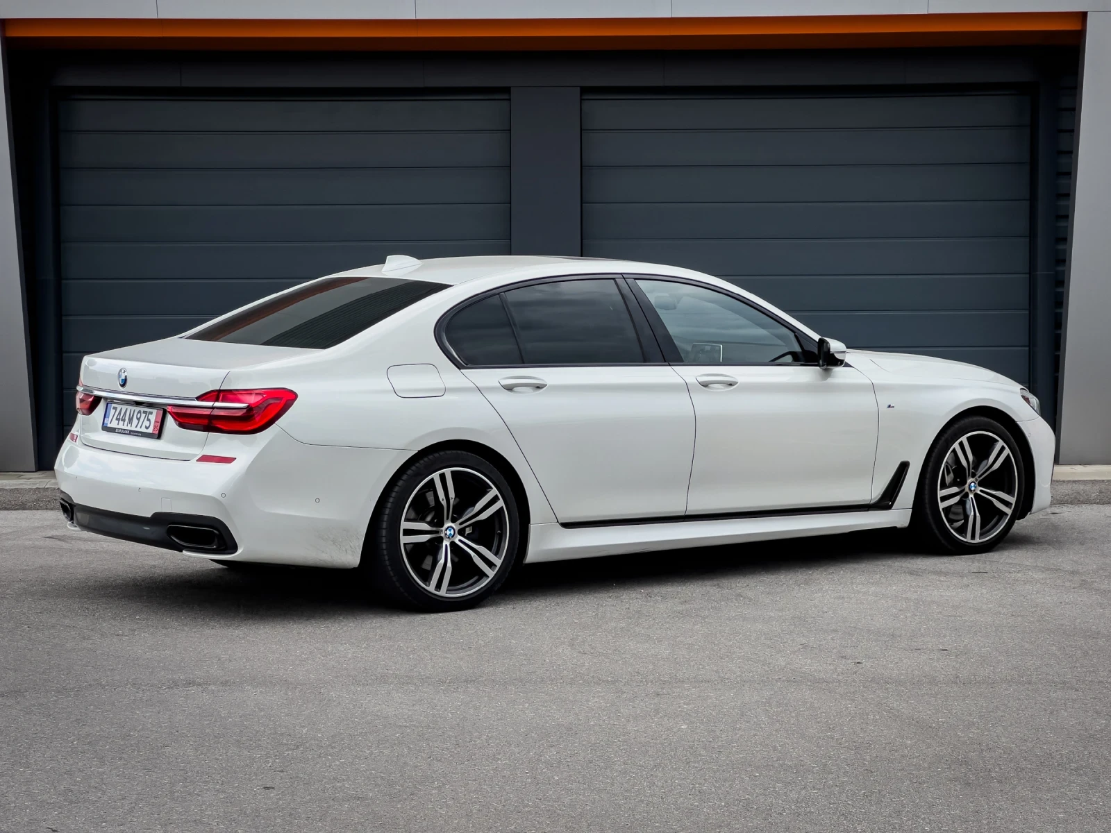 BMW 740 LASER FULL M-PACK - изображение 5