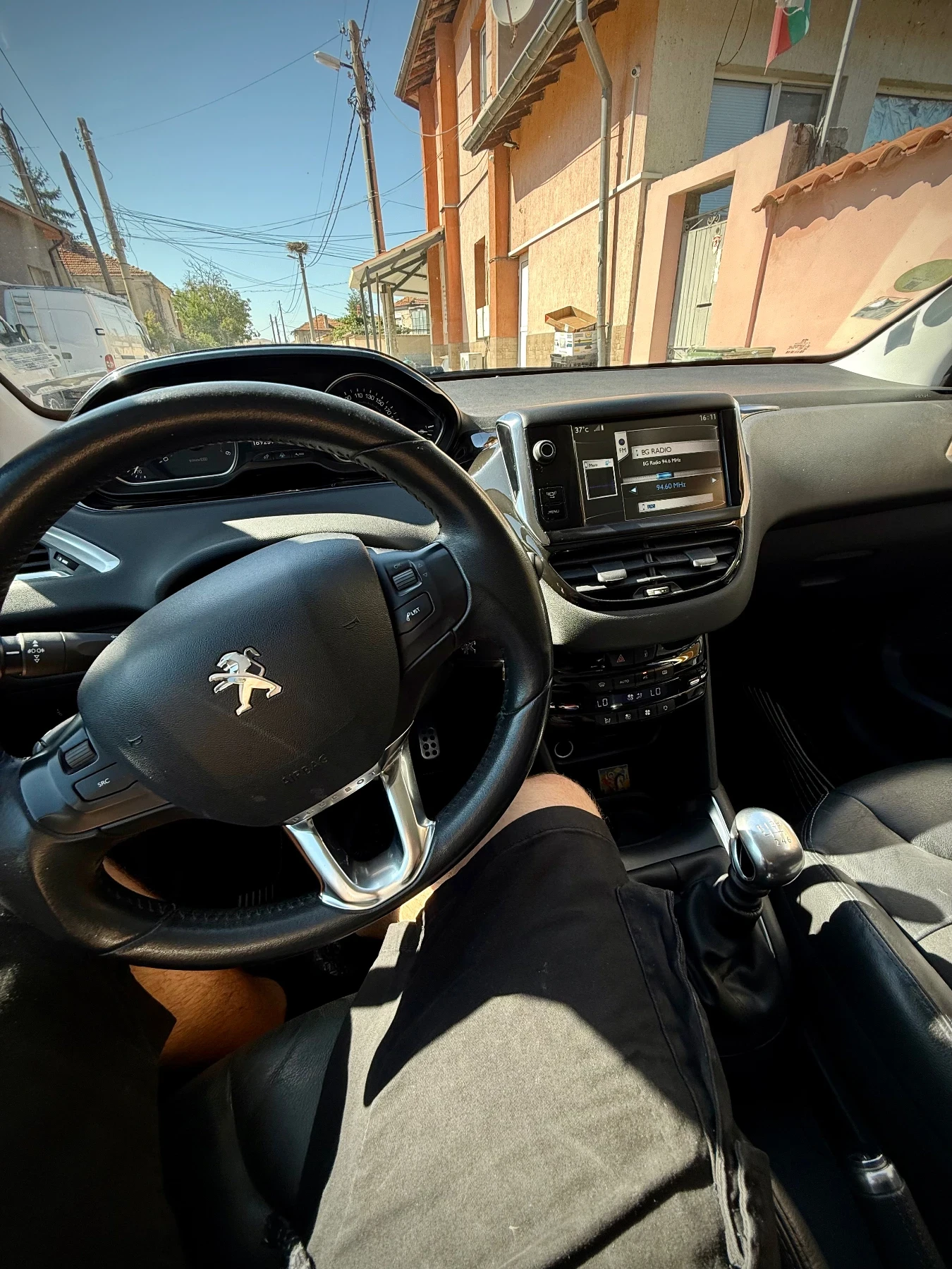 Peugeot 208 Feline 1.6 eHDI | Mobile.bg   17