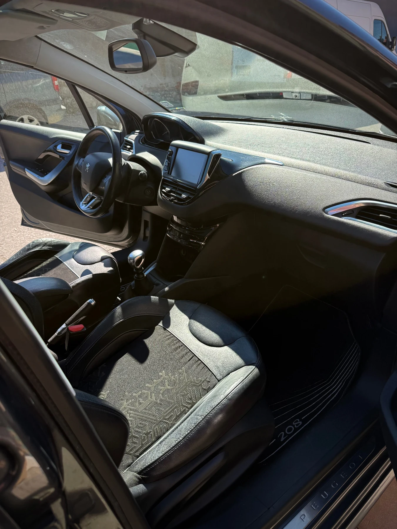 Peugeot 208 Feline 1.6 eHDI | Mobile.bg   13