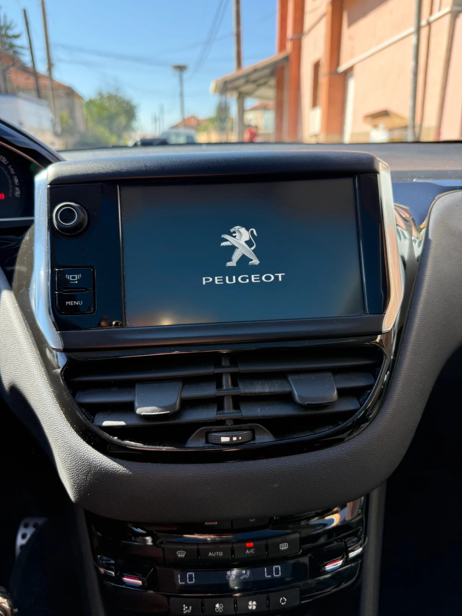 Peugeot 208 Feline 1.6 eHDI | Mobile.bg   15