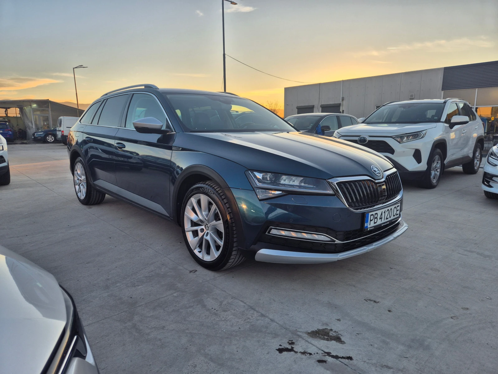 Skoda Superb SCOUT=  -44-200 / | Mobile.bg   7