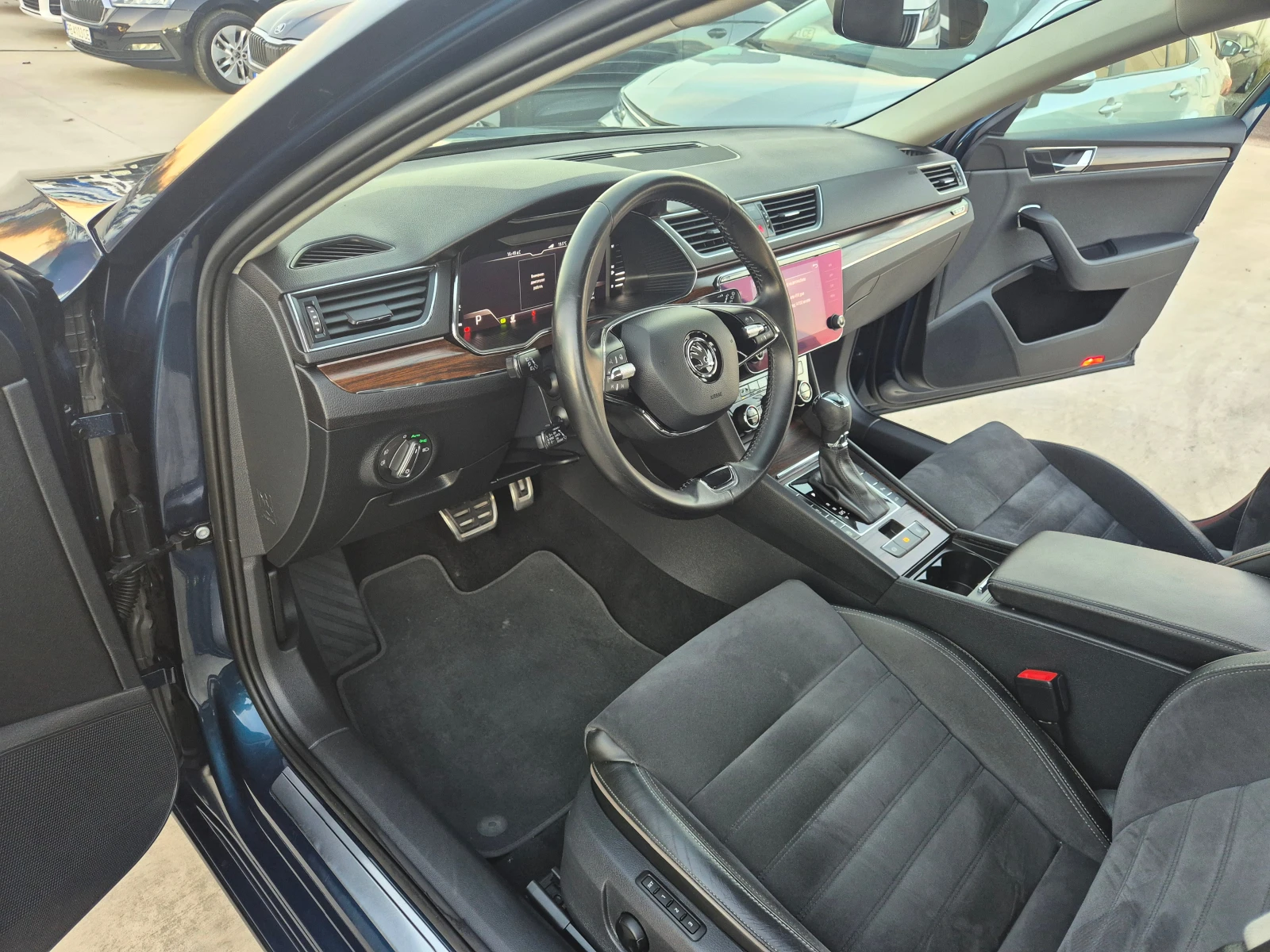 Skoda Superb SCOUT=  -44-200 / | Mobile.bg   13