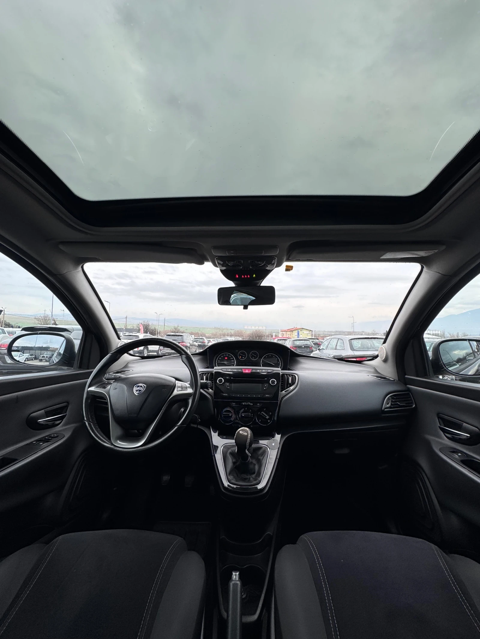 Lancia Ypsilon 1.3i Euro5B | Mobile.bg   10