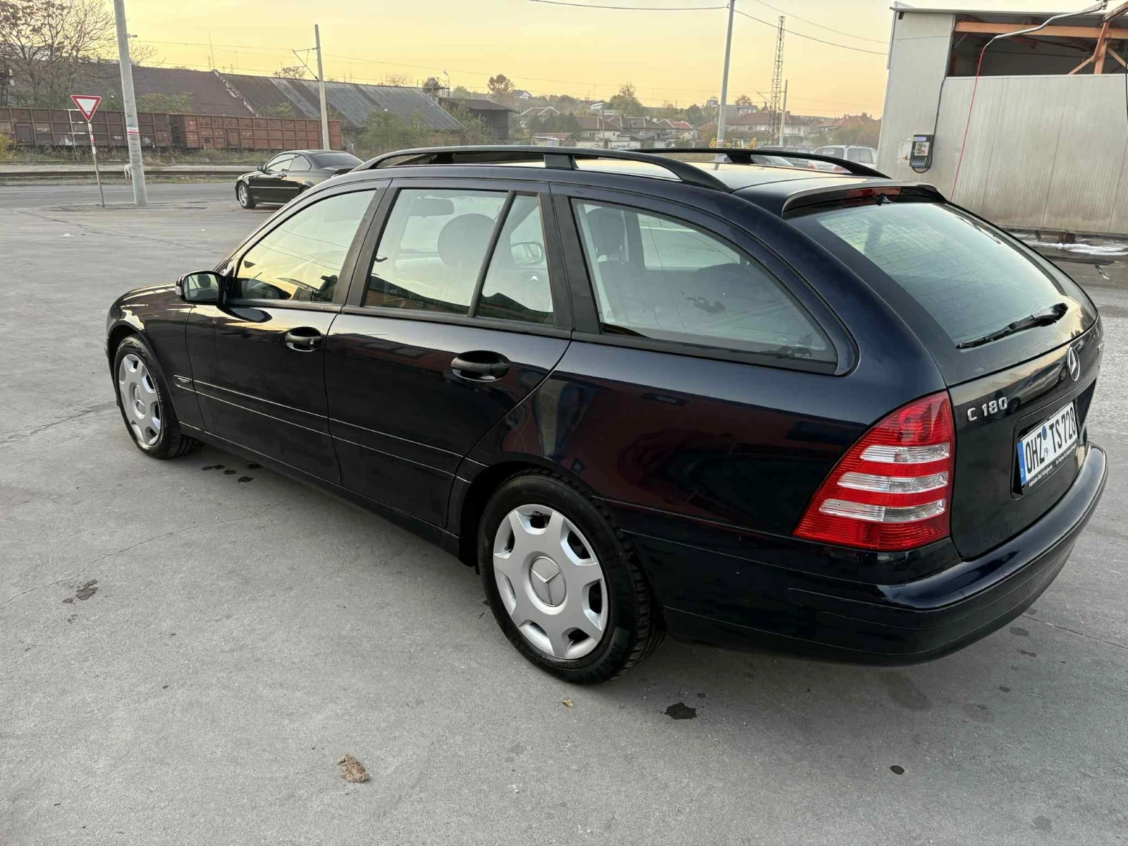 Mercedes-Benz C 180 Compressor  - изображение 4