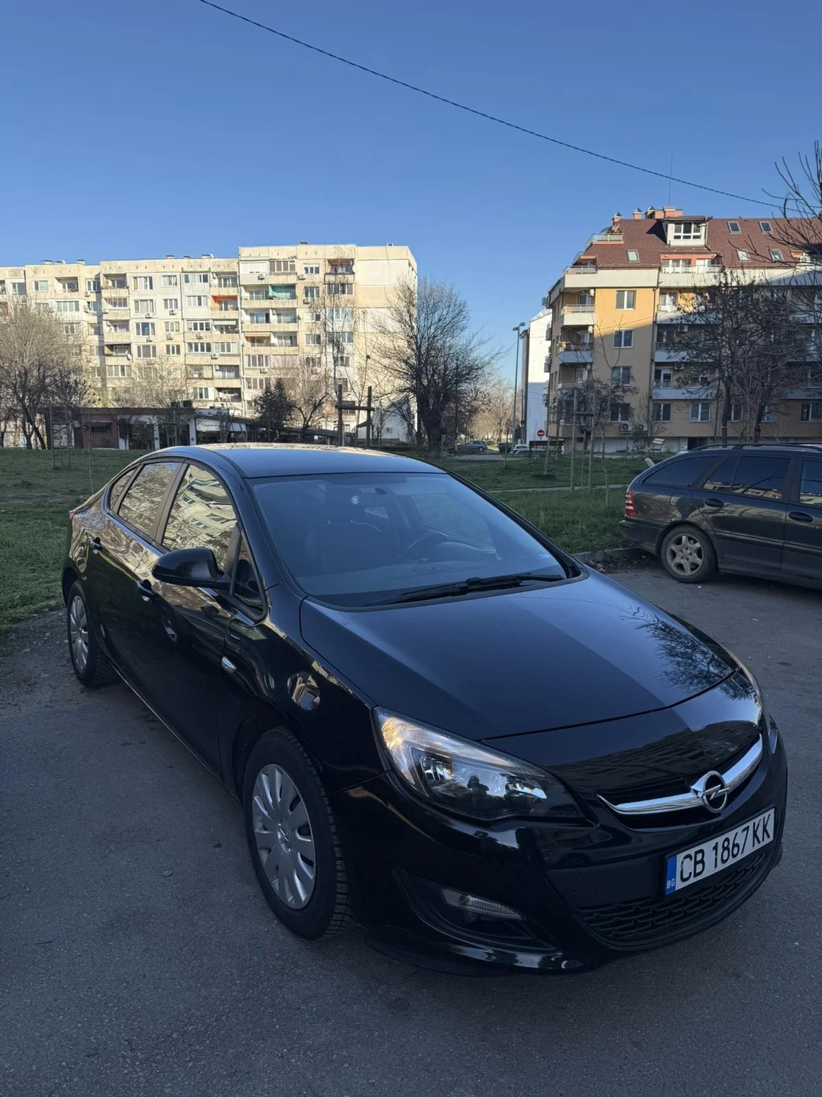Opel Astra Седан - изображение 3