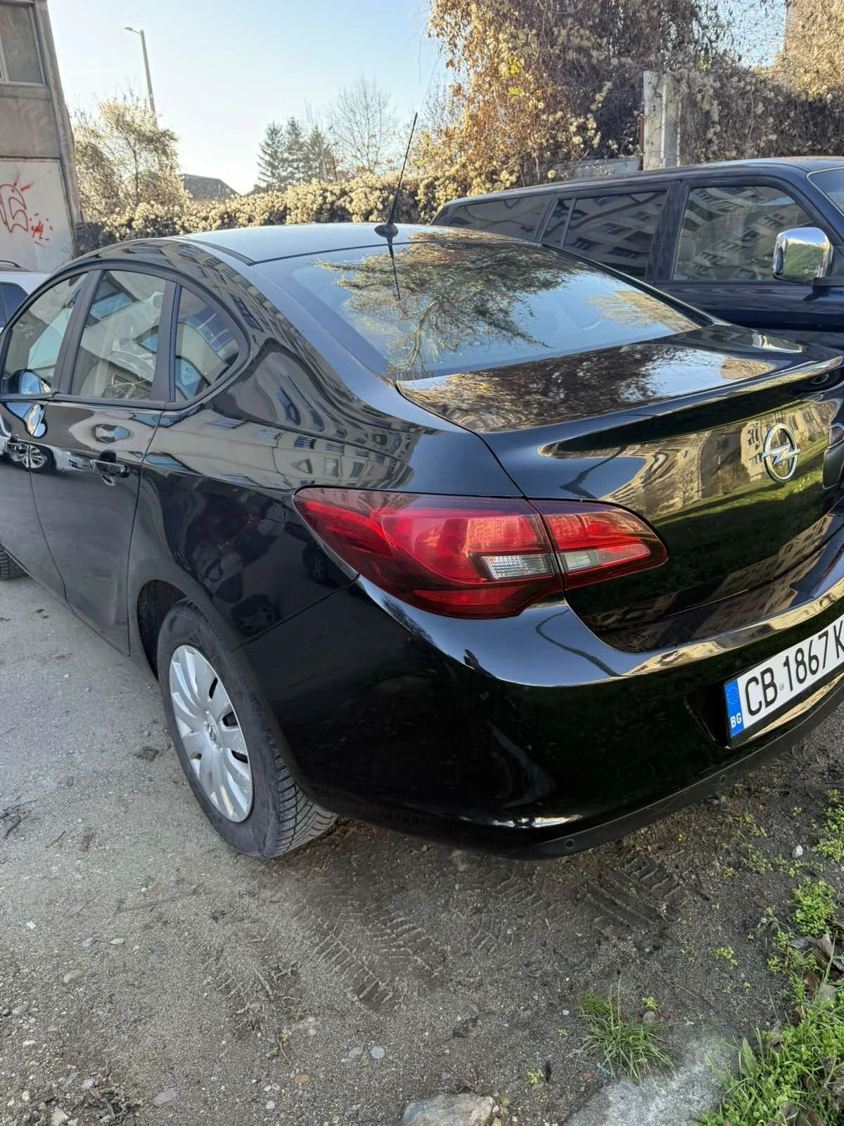 Opel Astra Седан - изображение 10