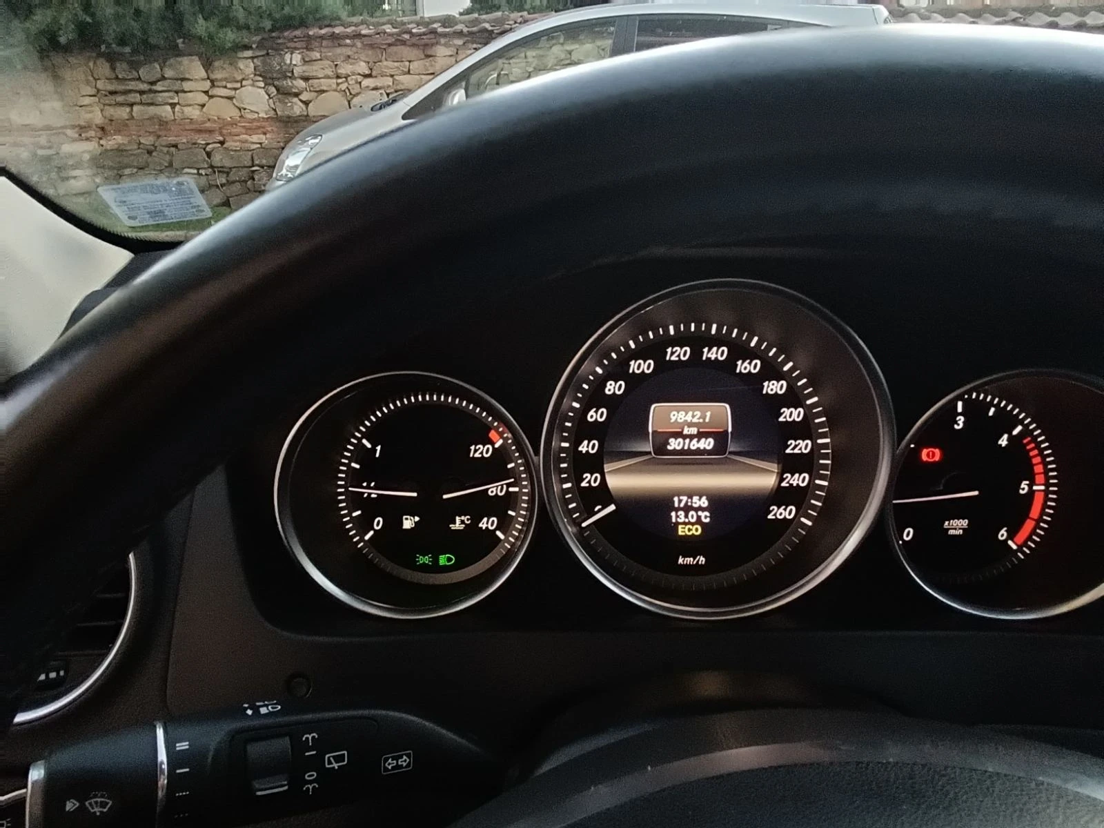 Mercedes-Benz 220  - изображение 8