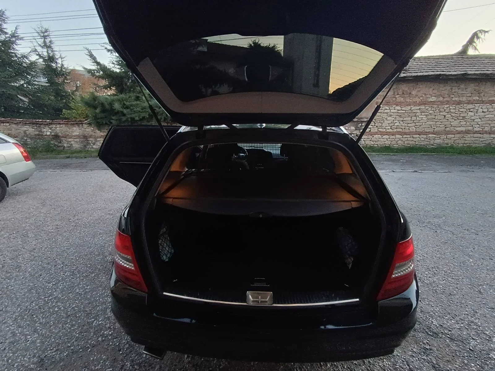 Mercedes-Benz 220  - изображение 6