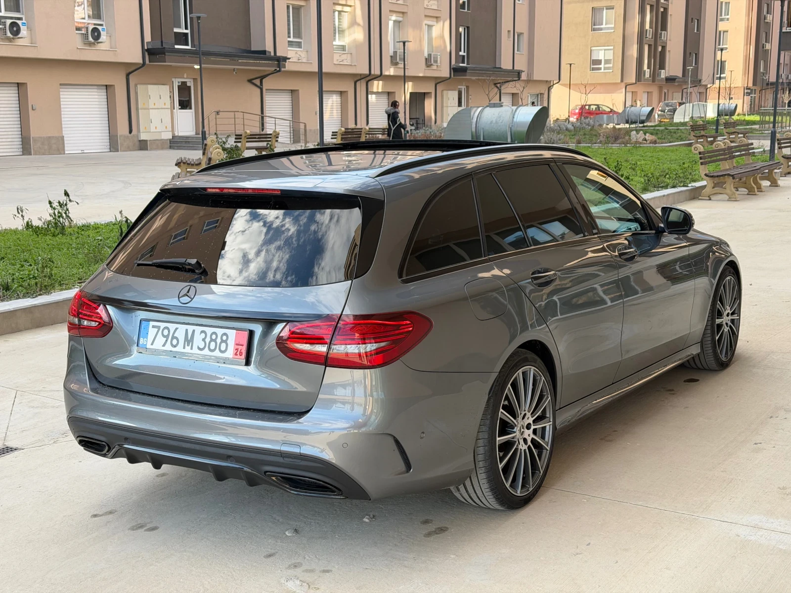 Mercedes-Benz C 220 AMG LINE/PANORAMA/DIGITAL/360/DISTRONIC+ /BURM - изображение 6