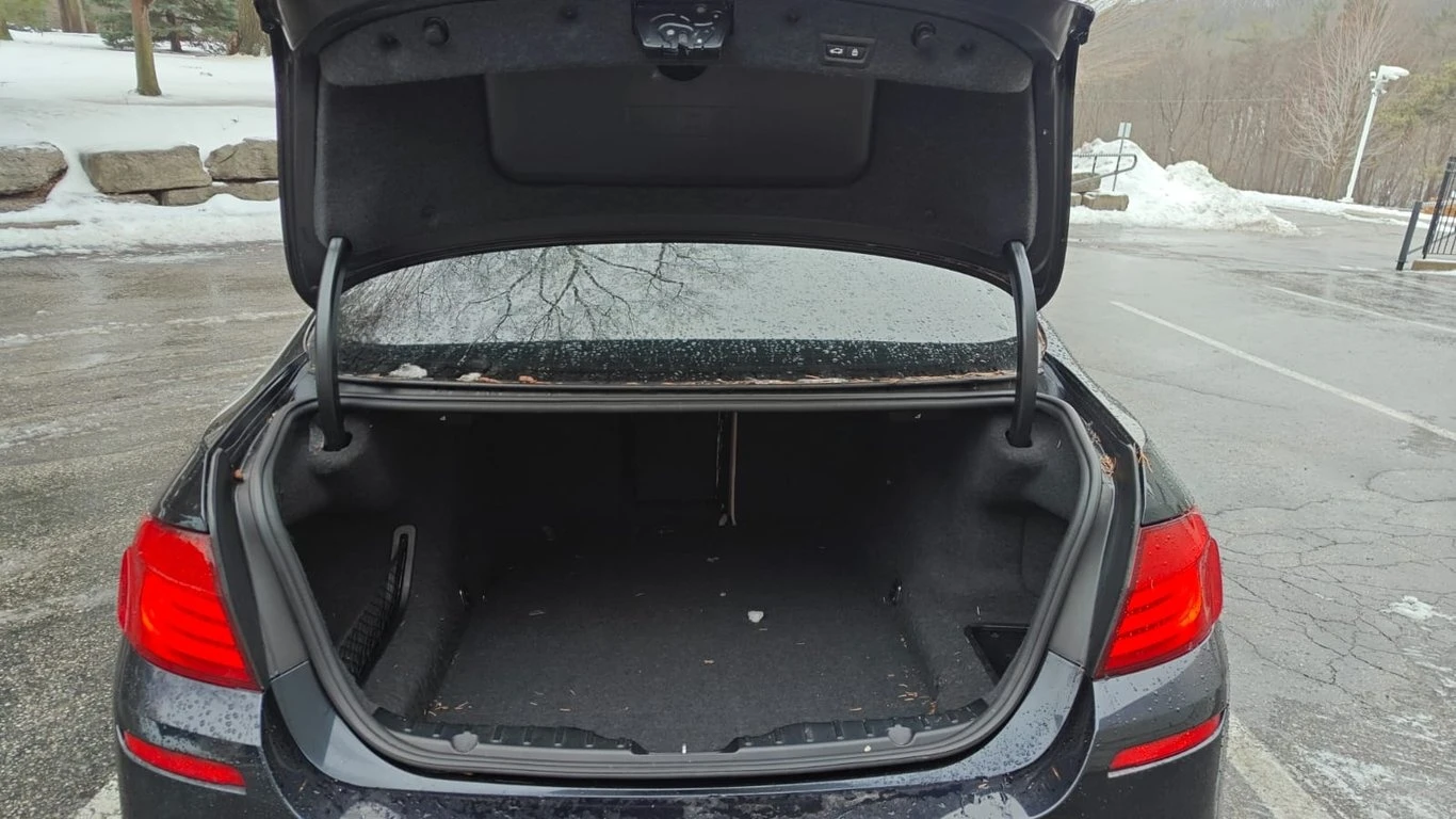 BMW 550 * 550i xDrive * CARFAX * ���� �� �� | Mobile.bg � ����������� 12