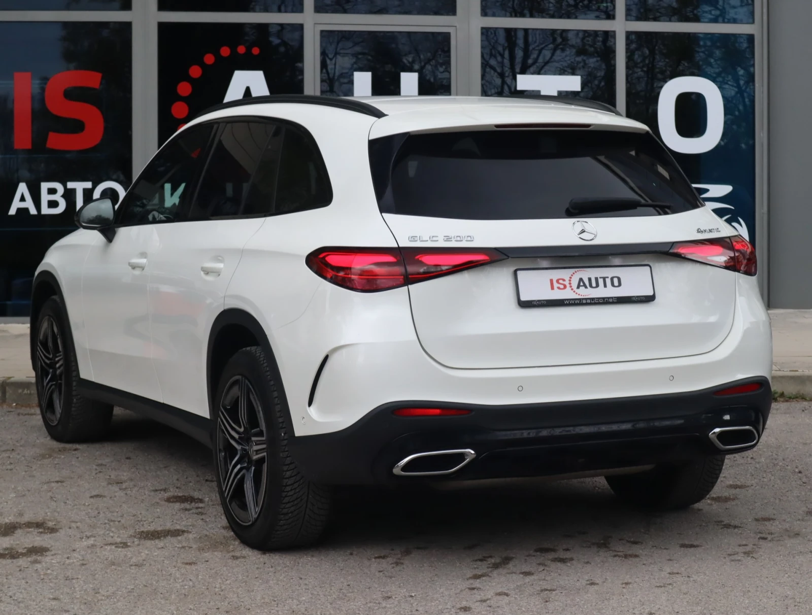 Mercedes-Benz GLC 200 4Matic/AMG/Ambient/Камера/Подгрев/Дистроник, снимка 4 - Автомобили и джипове - 53065684