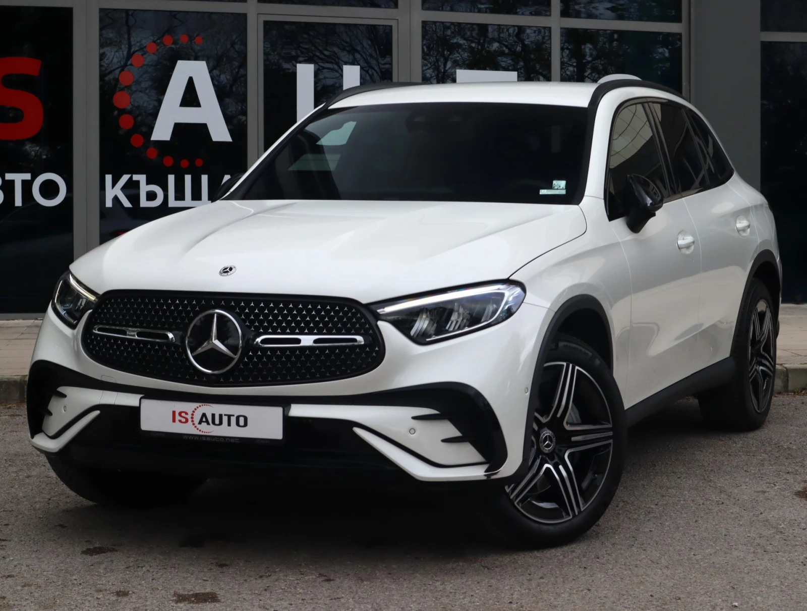 Mercedes-Benz GLC 200 4Matic/AMG/Ambient/Камера/Подгрев/Дистроник