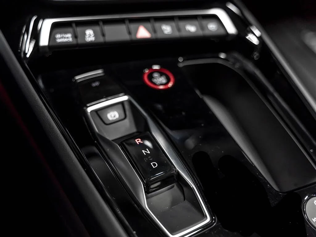 Audi E-Tron GT Premium Plus quattro AWD - изображение 9