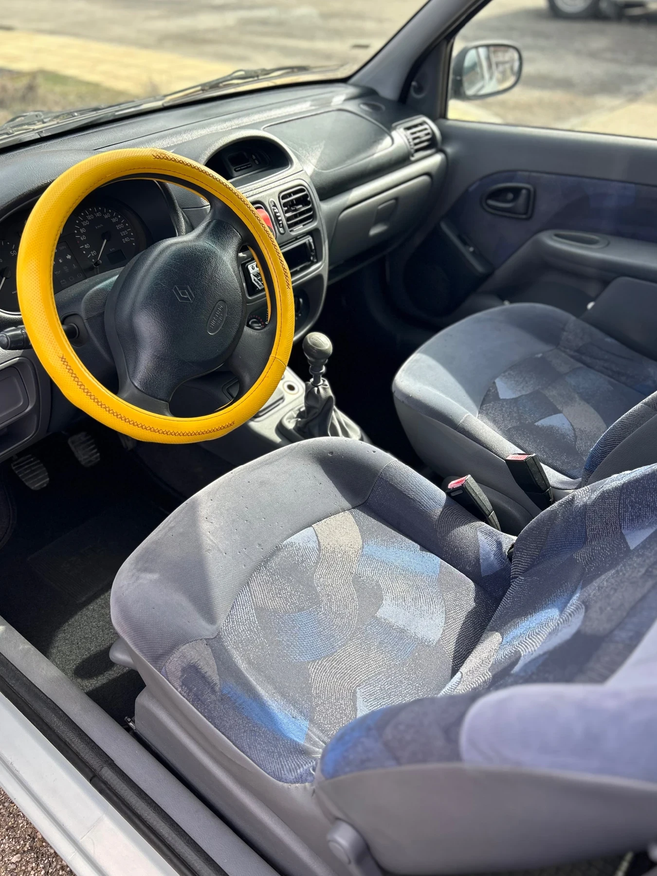 Renault Clio 1.4  - изображение 4