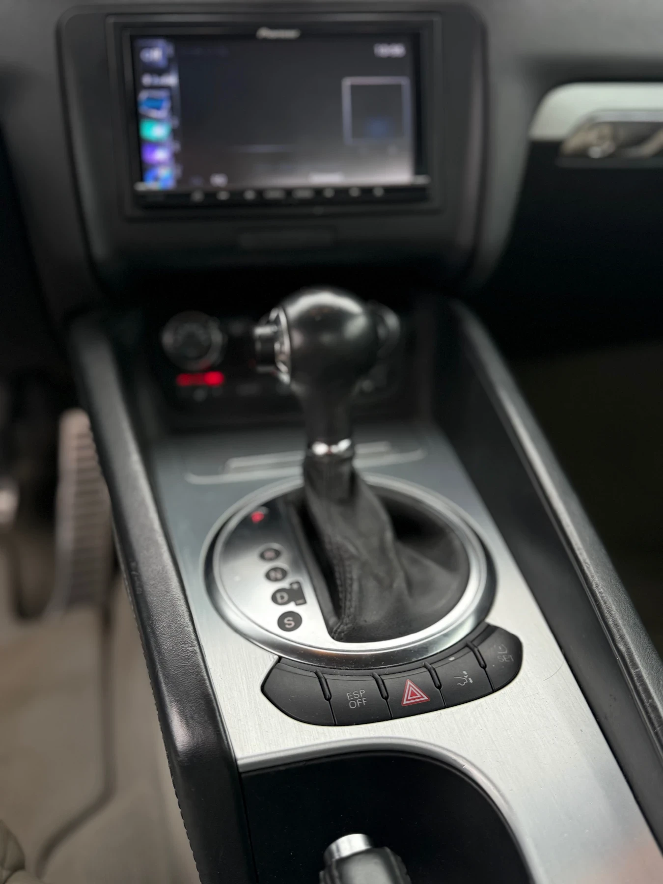 Audi Tt 3.2VR6 Quattro, снимка 12 - Автомобили и джипове - 53716830