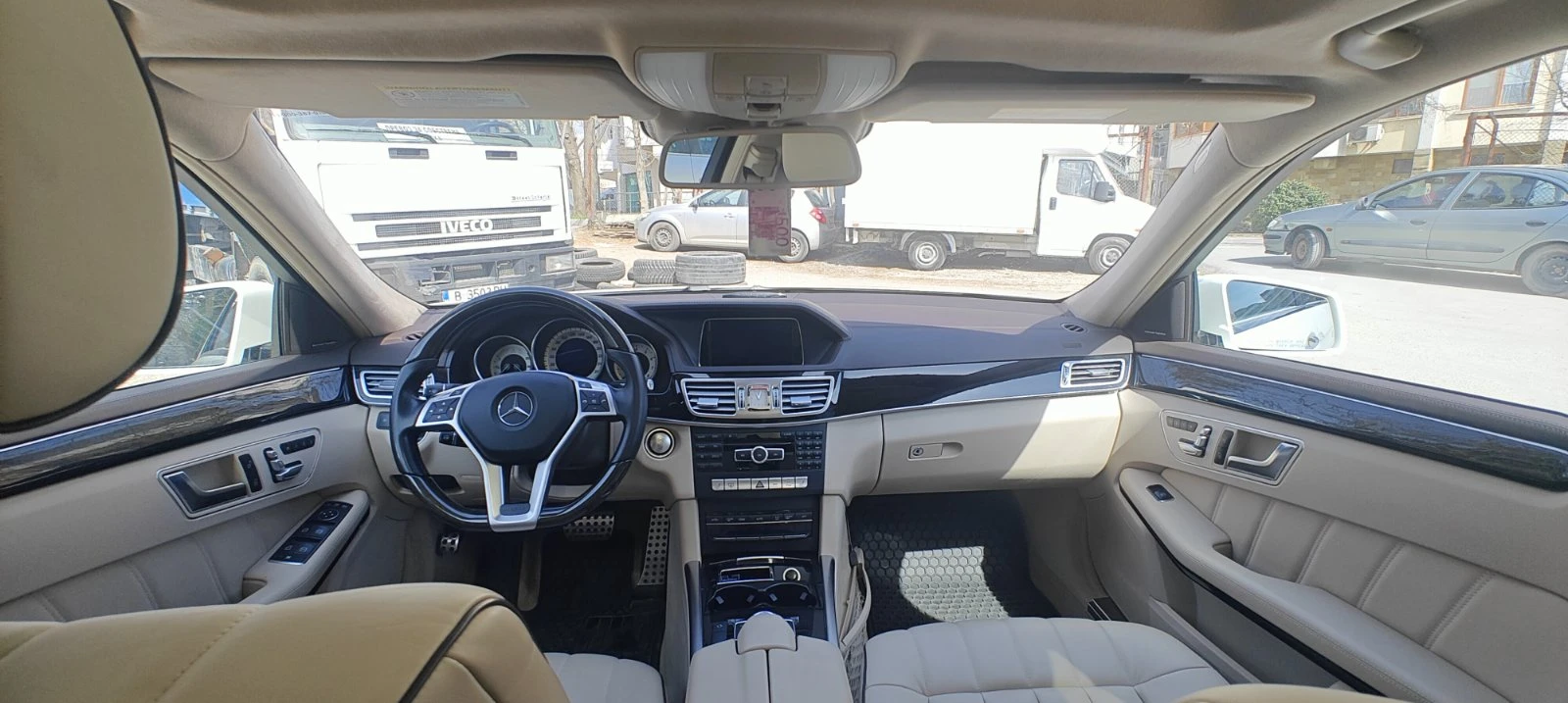 Mercedes-Benz E 400, снимка 7 - Автомобили и джипове - 53913245