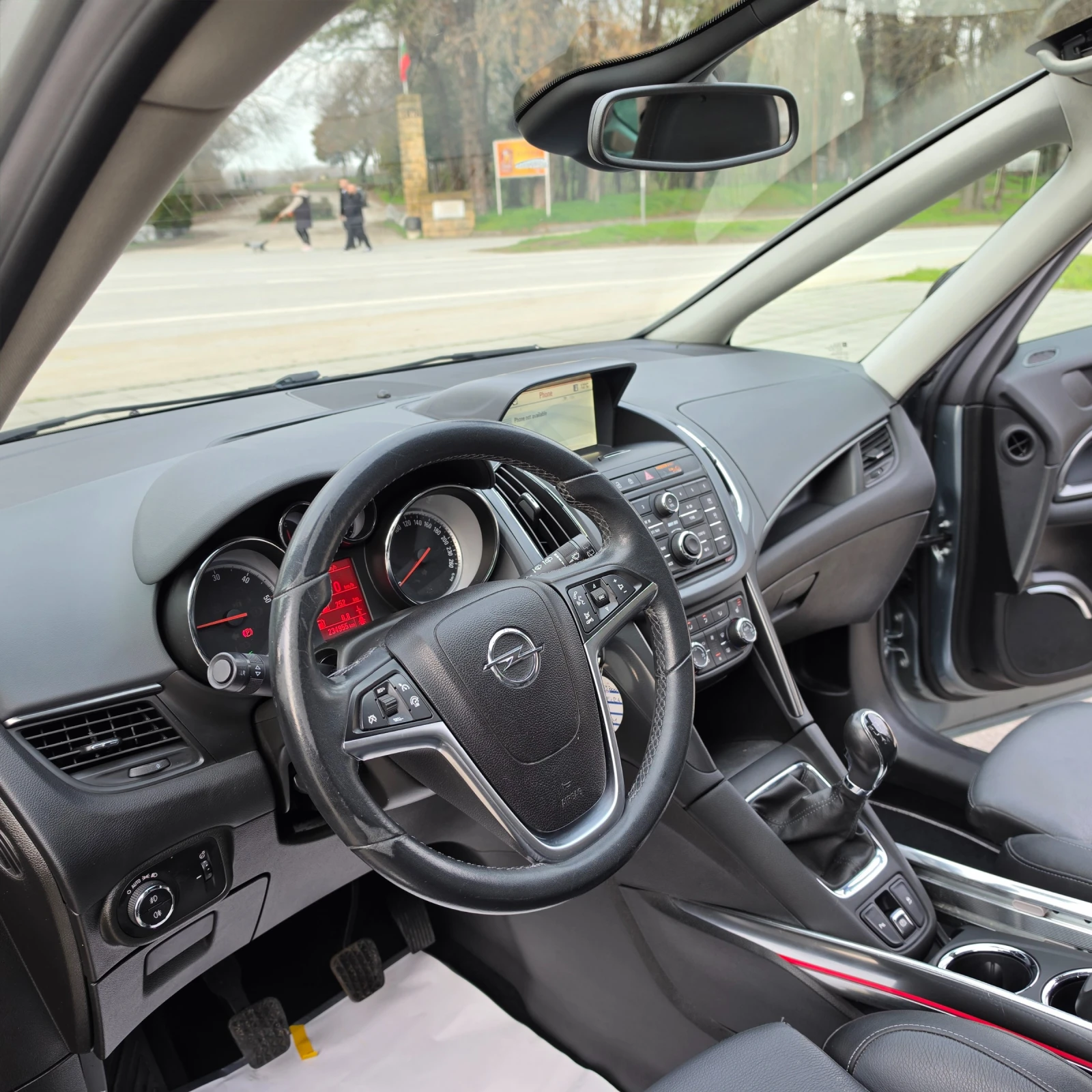 Opel Zafira 2.0CDTI FULL 7 МЕСТА, снимка 9 - Автомобили и джипове - 53967616