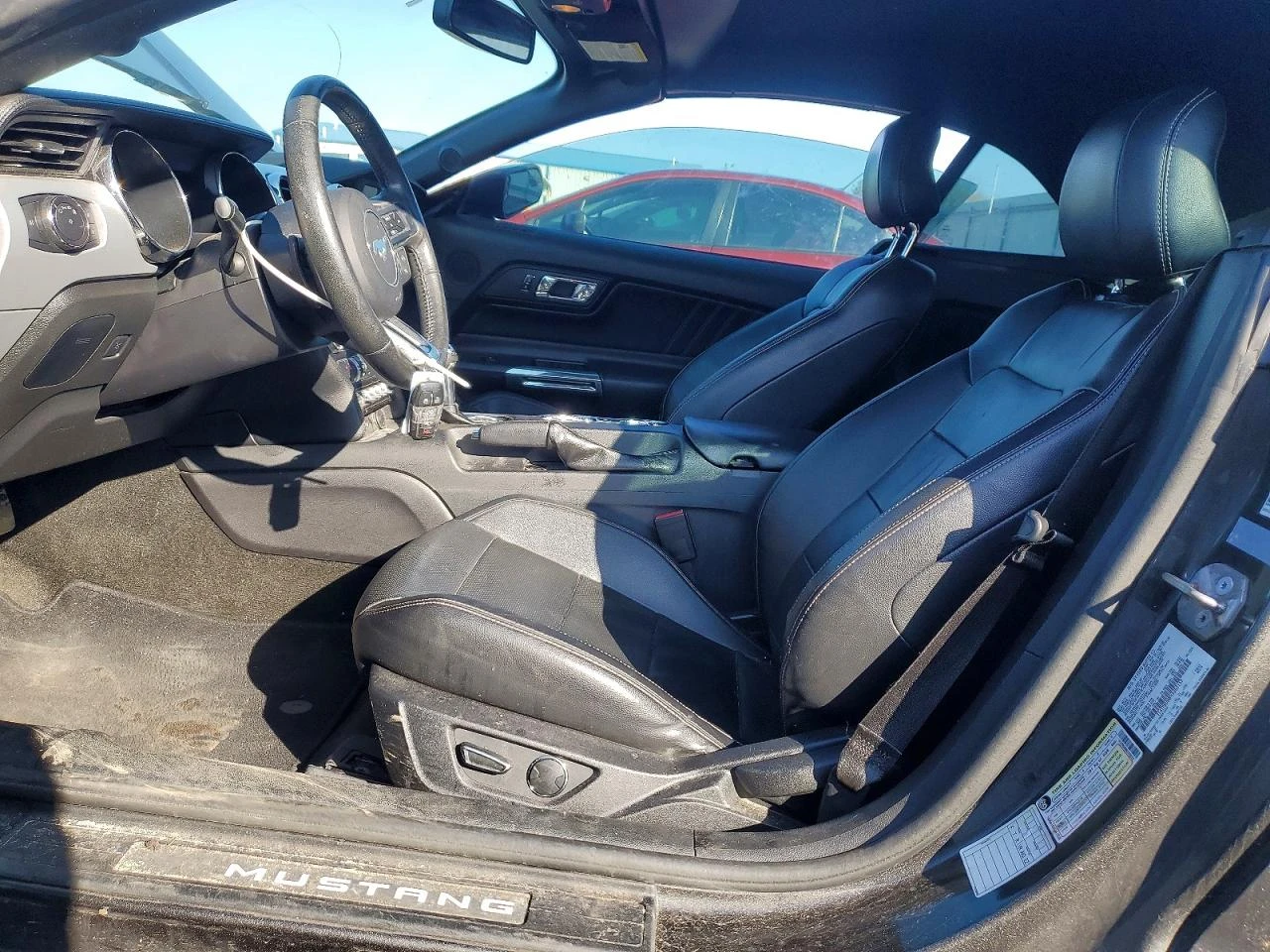 Ford Mustang 2.3l, снимка 7 - Автомобили и джипове - 54002345