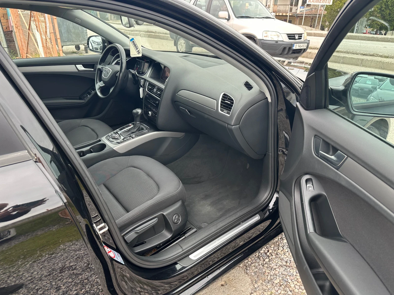 Audi A4 2.0TDI, снимка 13 - Автомобили и джипове - 54035189