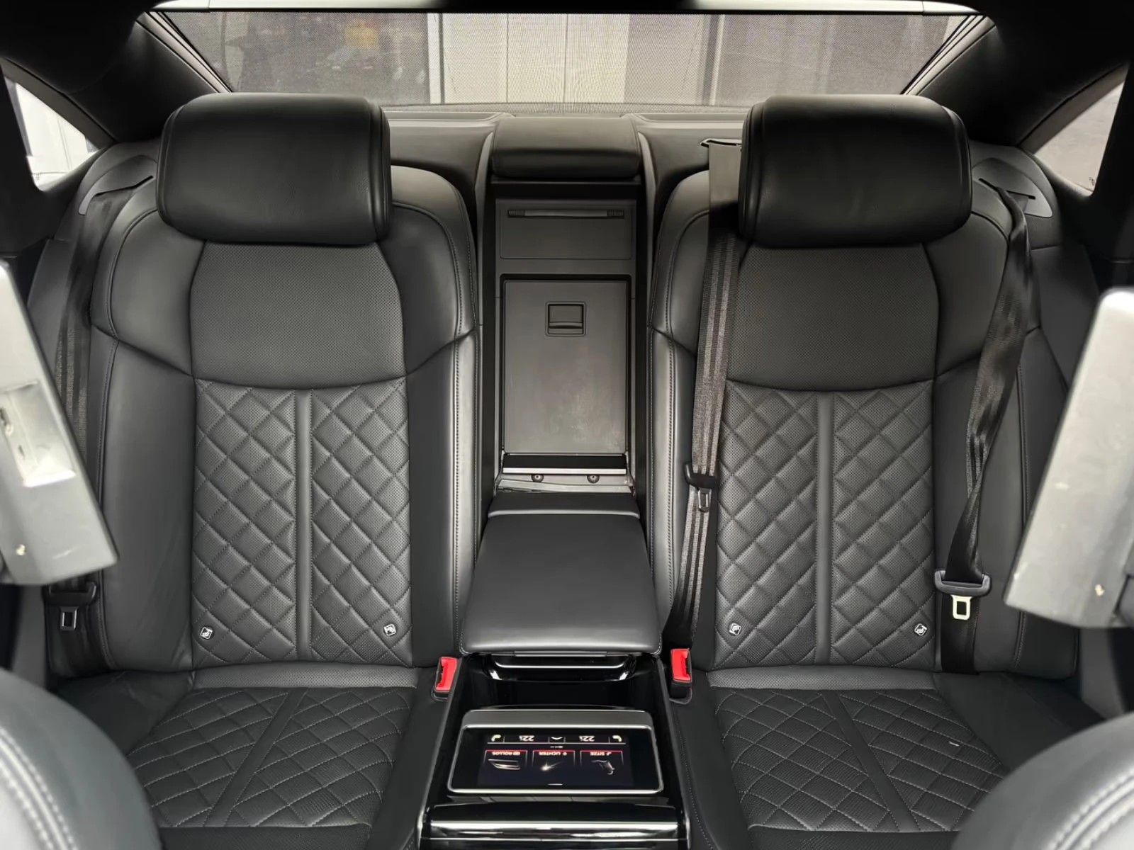 Audi S8 MATRIX/571HP/TV/HUD/PANO/B&O/AMBI/360/325z | Mobile.bg � ����������� 12