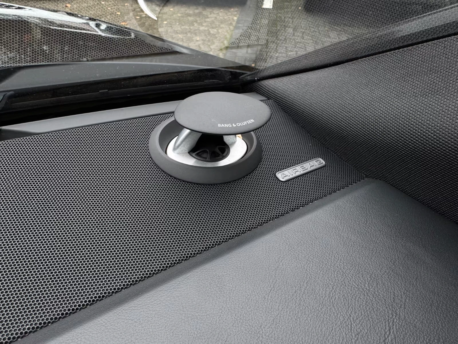 Audi S8 MATRIX/571HP/TV/HUD/PANO/B&O/AMBI/360/325z | Mobile.bg � ����������� 14