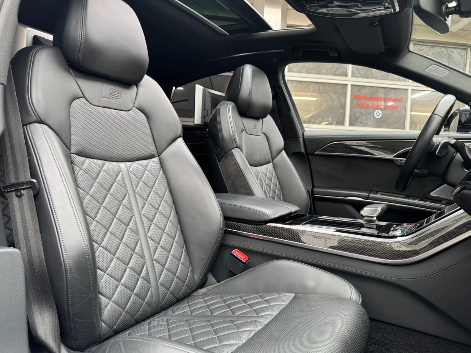 Audi S8 MATRIX/571HP/TV/HUD/PANO/B&O/AMBI/360/325z | Mobile.bg � ����������� 9