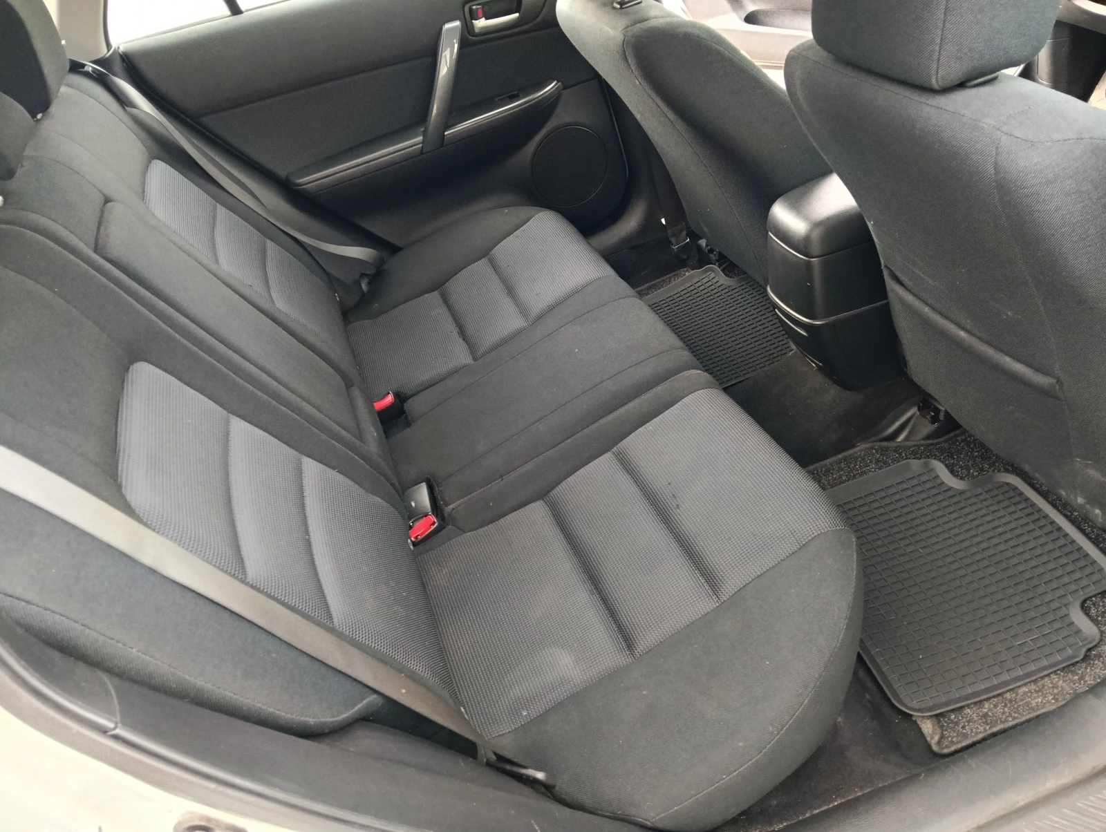Mazda 6 2.0 Верига, снимка 14 - Автомобили и джипове - 54584878
