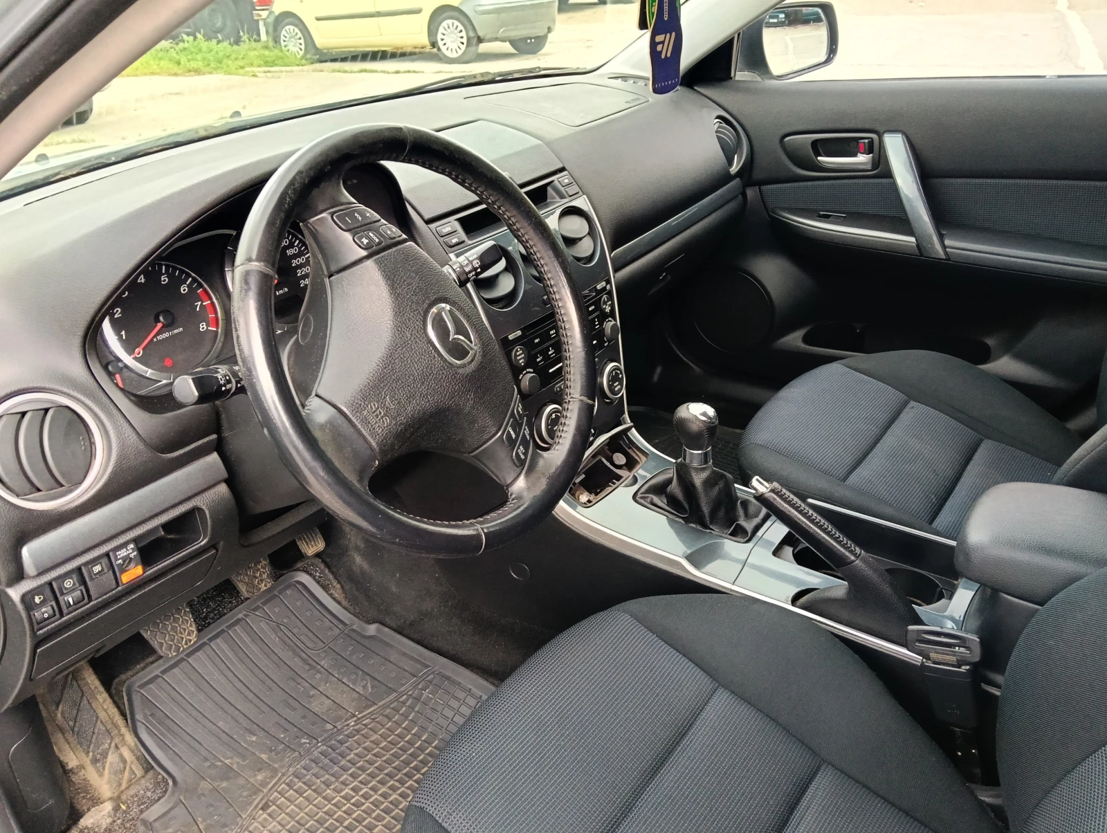 Mazda 6 2.0 Верига, снимка 8 - Автомобили и джипове - 54584878