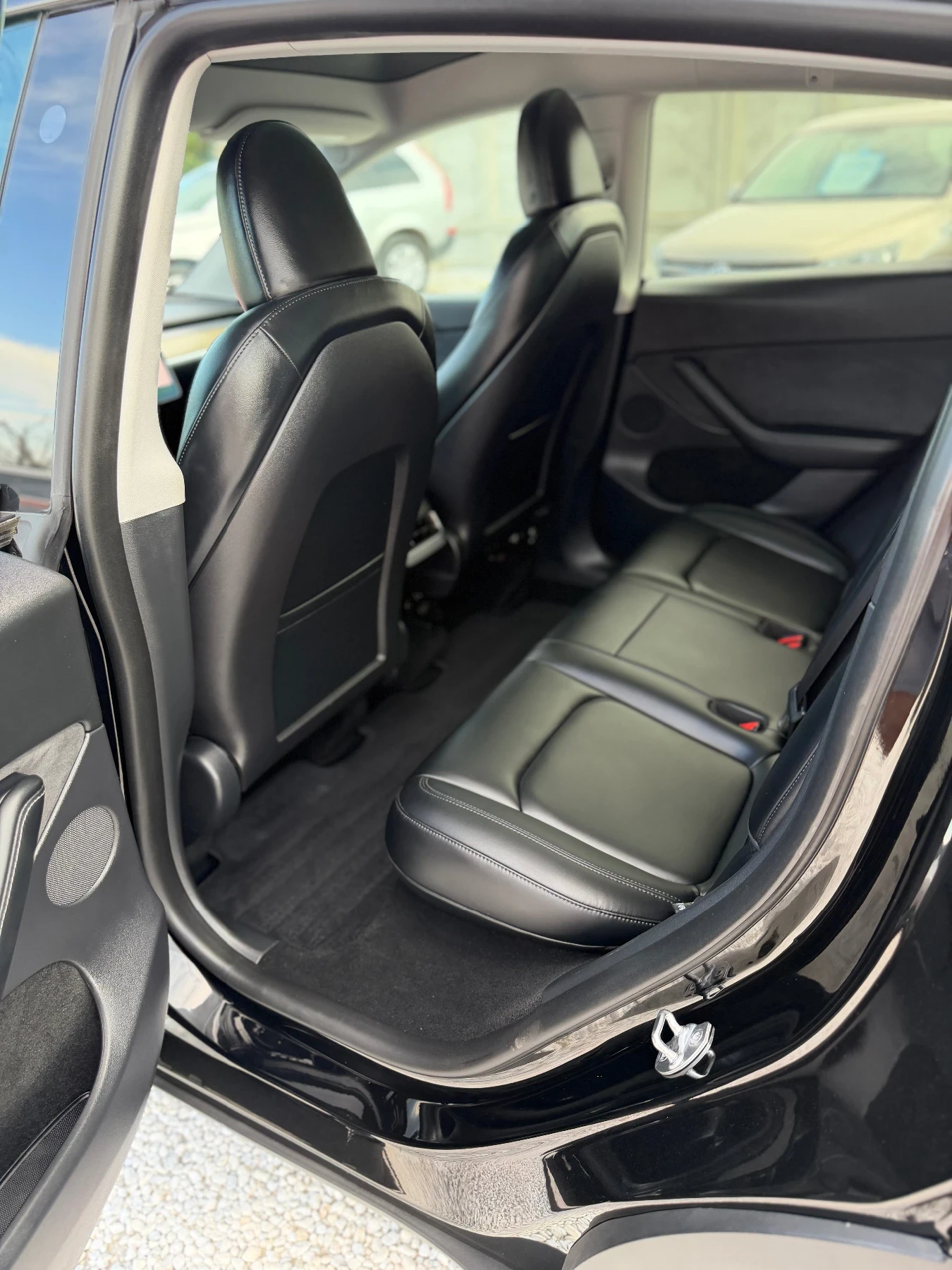 Tesla Model Y RWD 60kWh 2023, снимка 8 - Автомобили и джипове - 54839392