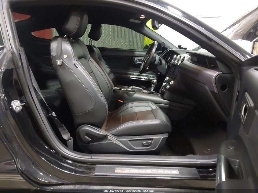 Ford Mustang 2.3l Ecoboost, снимка 5 - Автомобили и джипове - 55243602