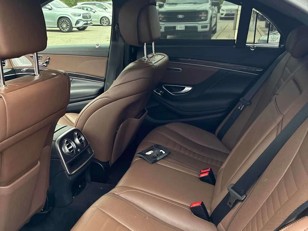 Mercedes-Benz S 560 * CARFAX * ЦЕНА ДО БГ, снимка 10 - Автомобили и джипове - 55291942