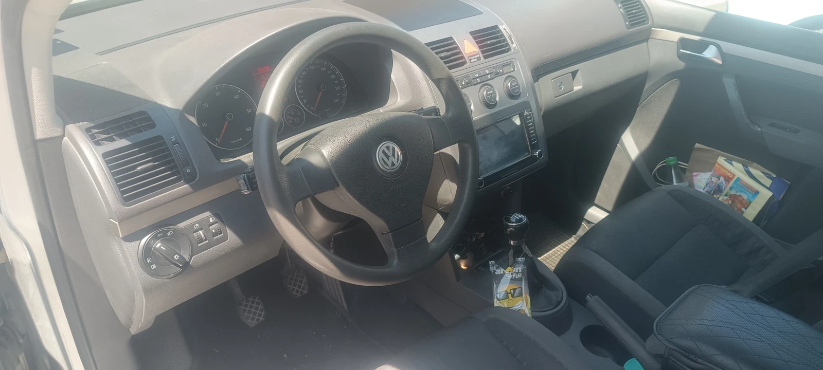 VW Touran 1.9, снимка 5 - Автомобили и джипове - 55500199