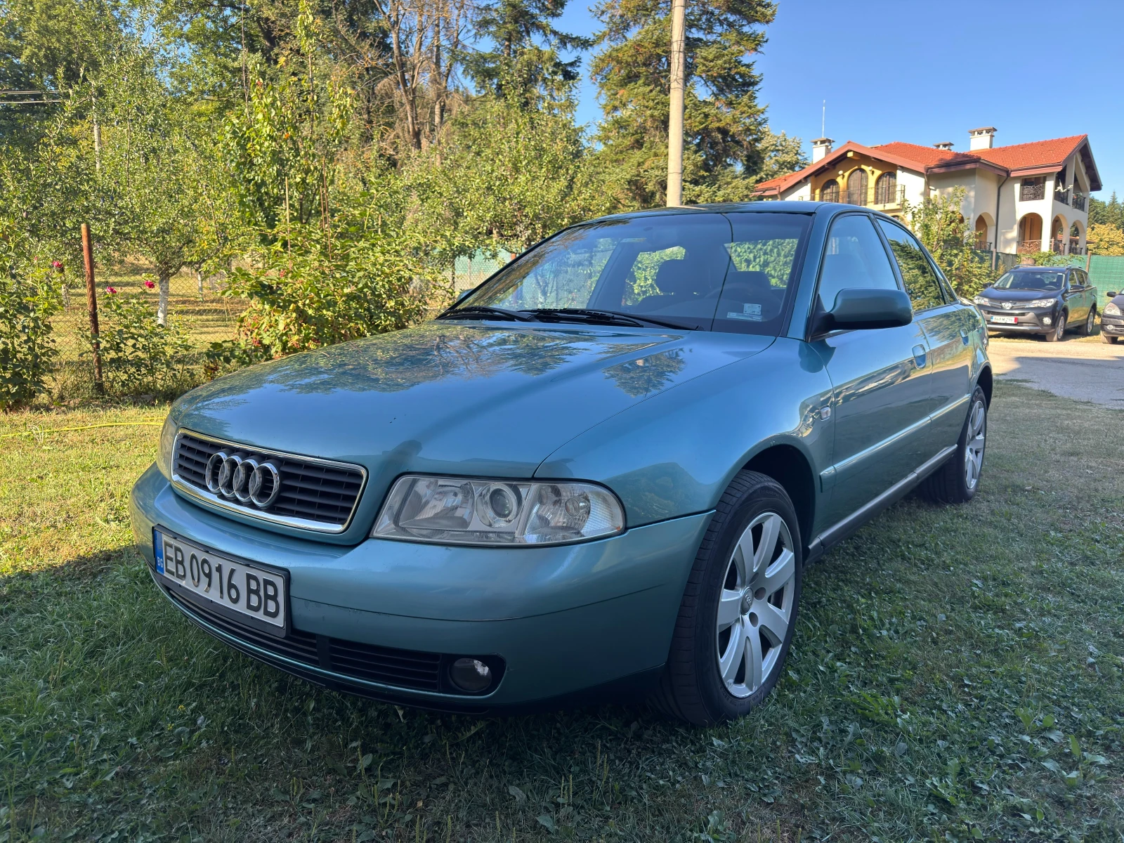 Audi A4 1.8-125k.c.;LPG
