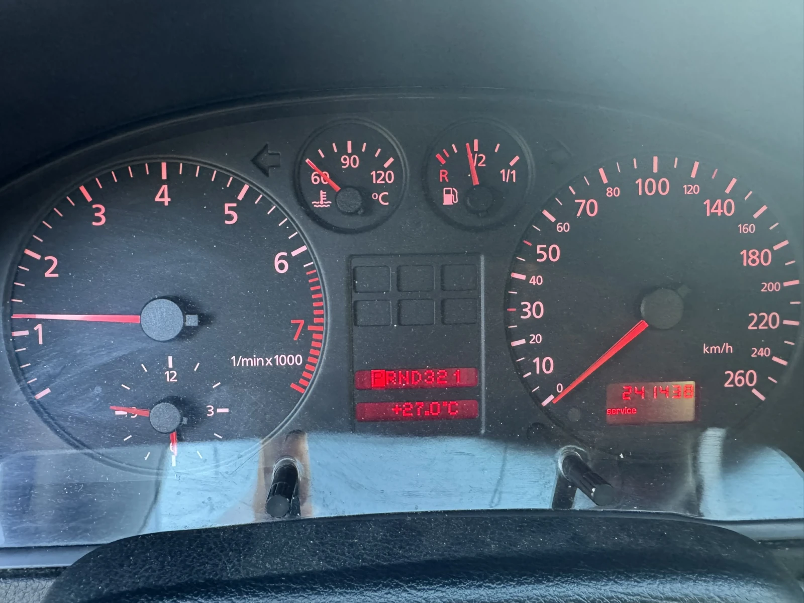 Audi A4 1.8-125k.c.;LPG, снимка 10 - Автомобили и джипове - 55679212