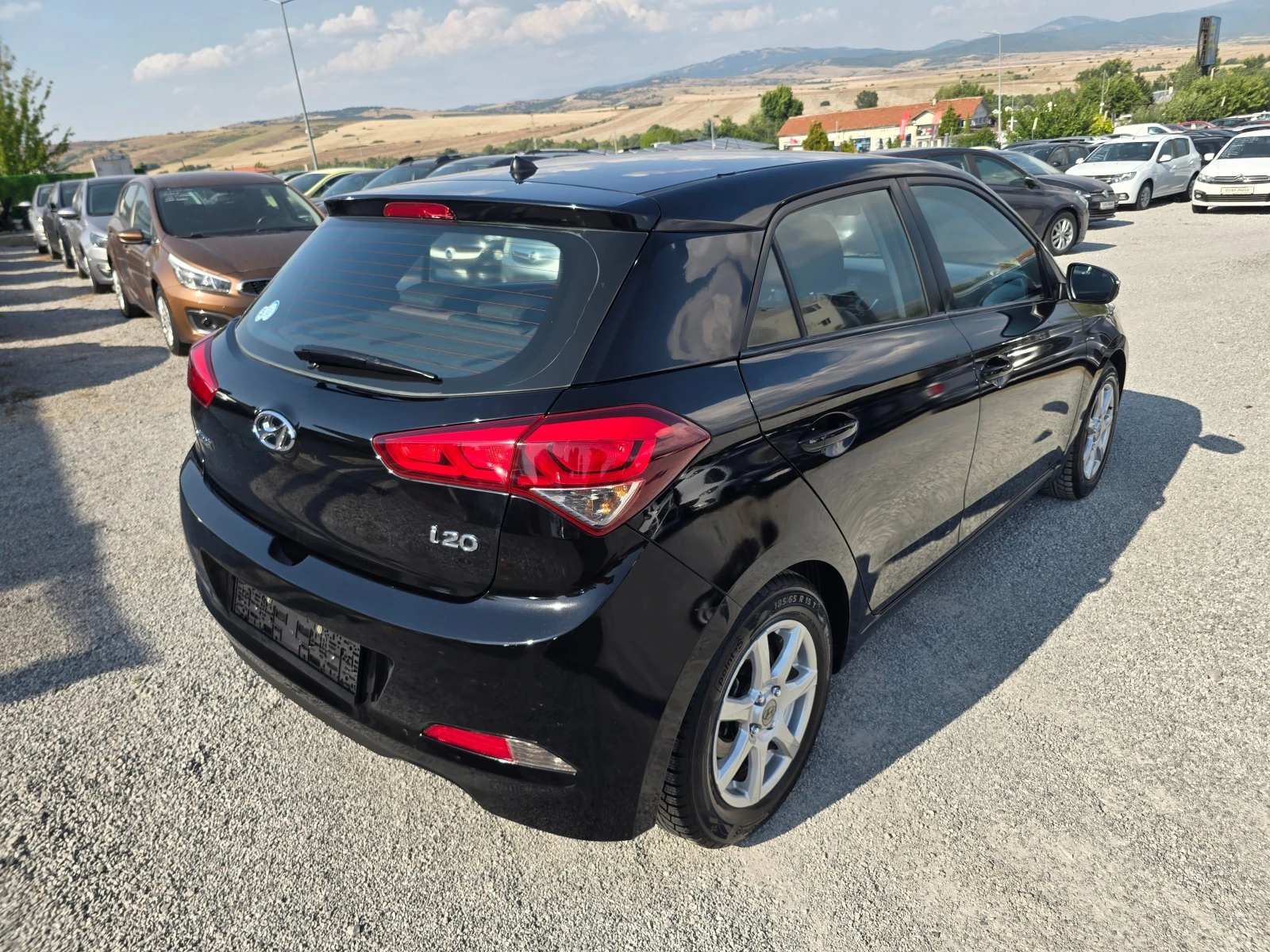 Hyundai I20 1.2i-85k.c-EURO-6, снимка 5 - Автомобили и джипове - 55770827