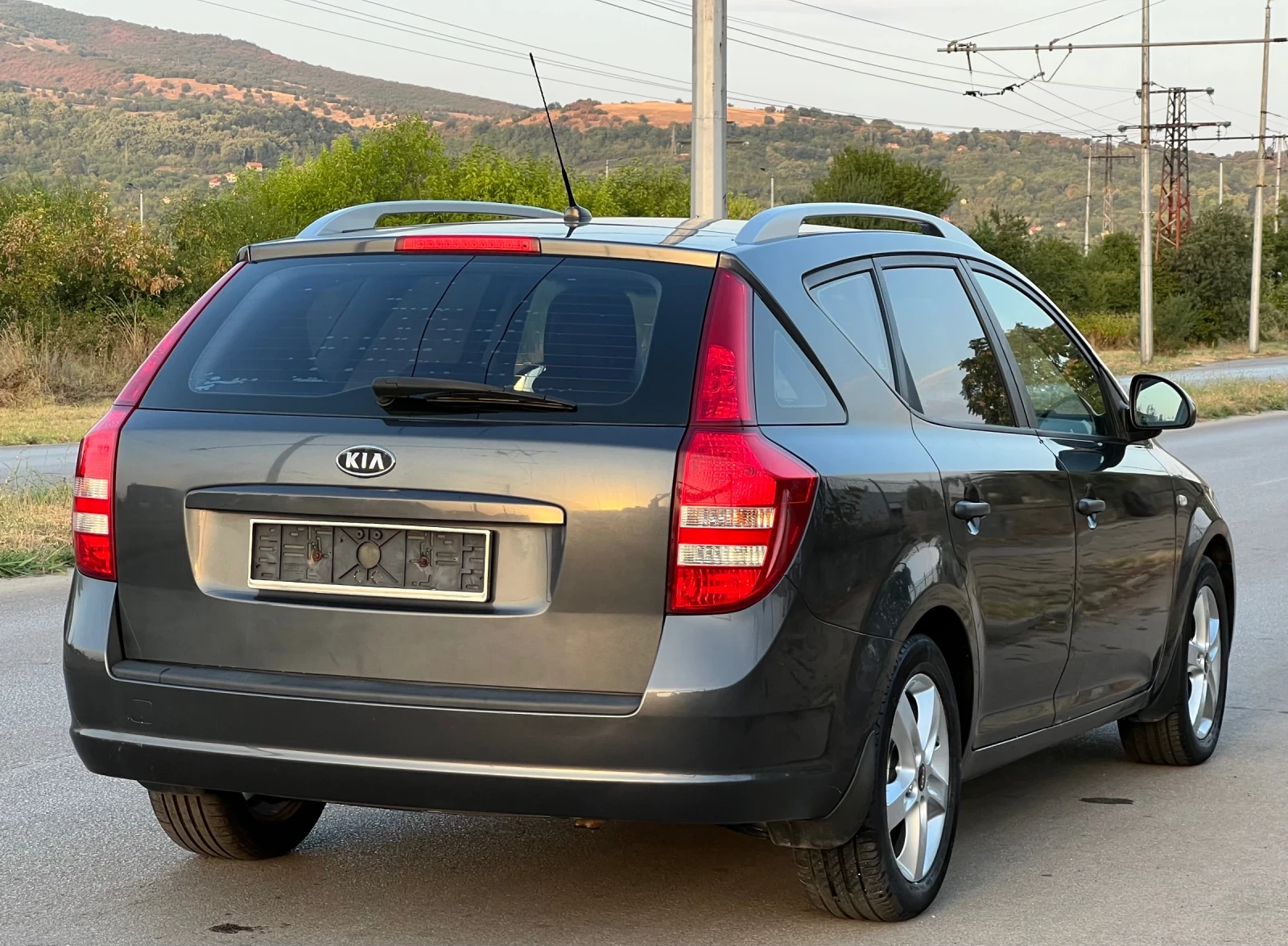 Kia Ceed 1.4 i* 163000km* , снимка 5 - Автомобили и джипове - 55931877