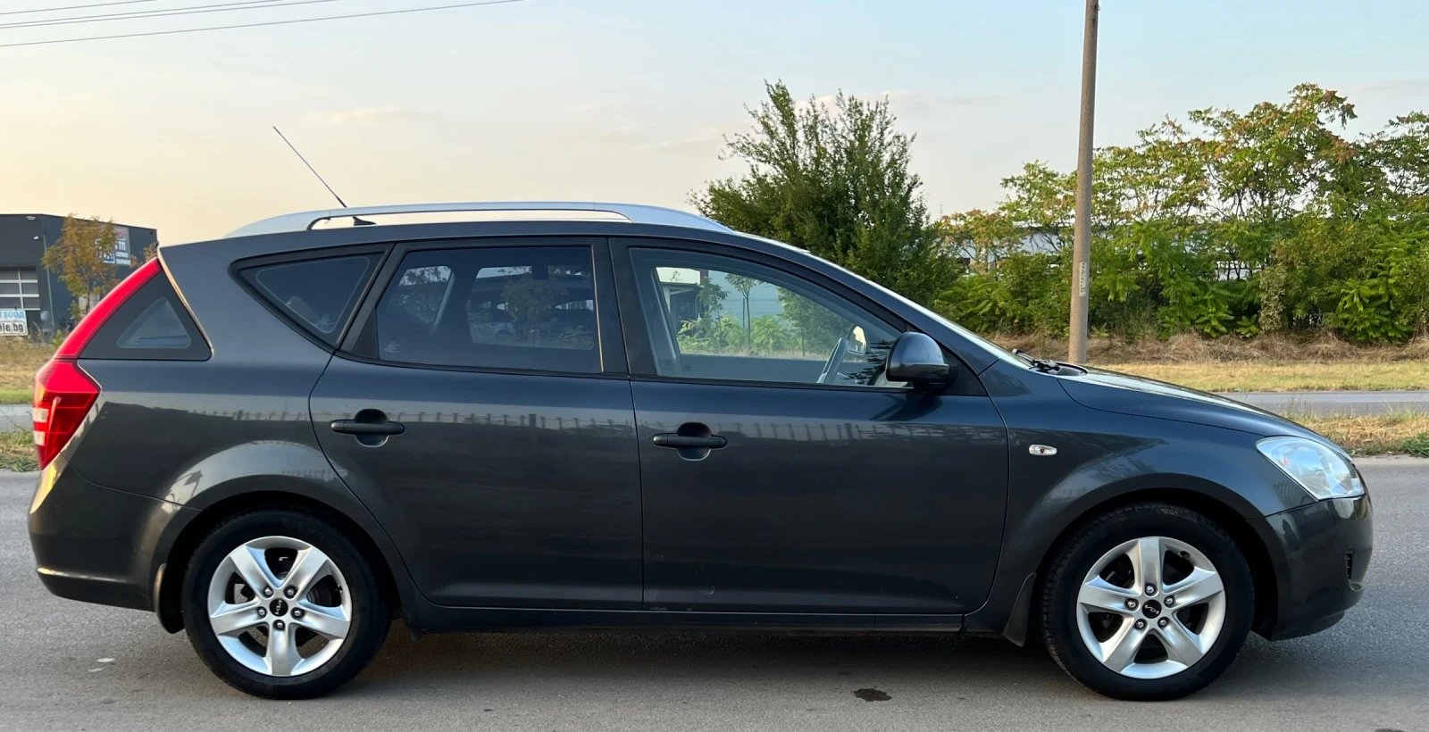 Kia Ceed 1.4 i* 163000km* , снимка 4 - Автомобили и джипове - 55931877