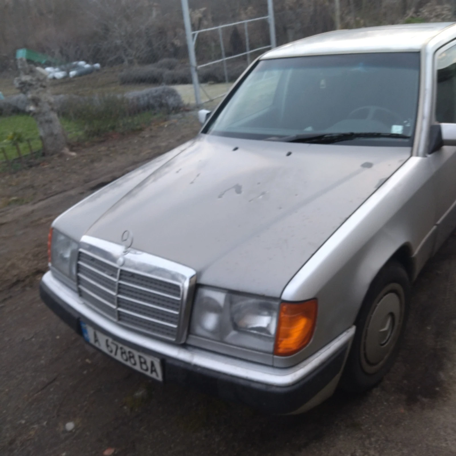 Mercedes-Benz 124, снимка 2 - Автомобили и джипове - 56121308