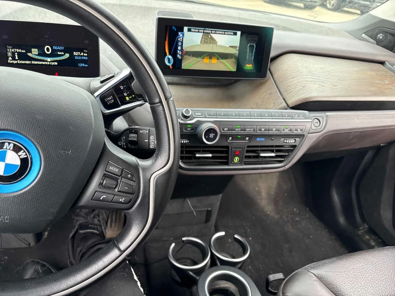 BMW i3 4dr HB w/Range Extender * CARFAX * АВТОКРЕДИТ * , снимка 8 - Автомобили и джипове - 56310014