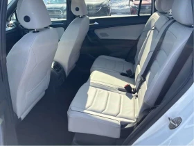 VW Tiguan * Highline 2.0T 8sp at w/Tip 4M CarPlay | Htd Seat | Auto.bg — изображение 10