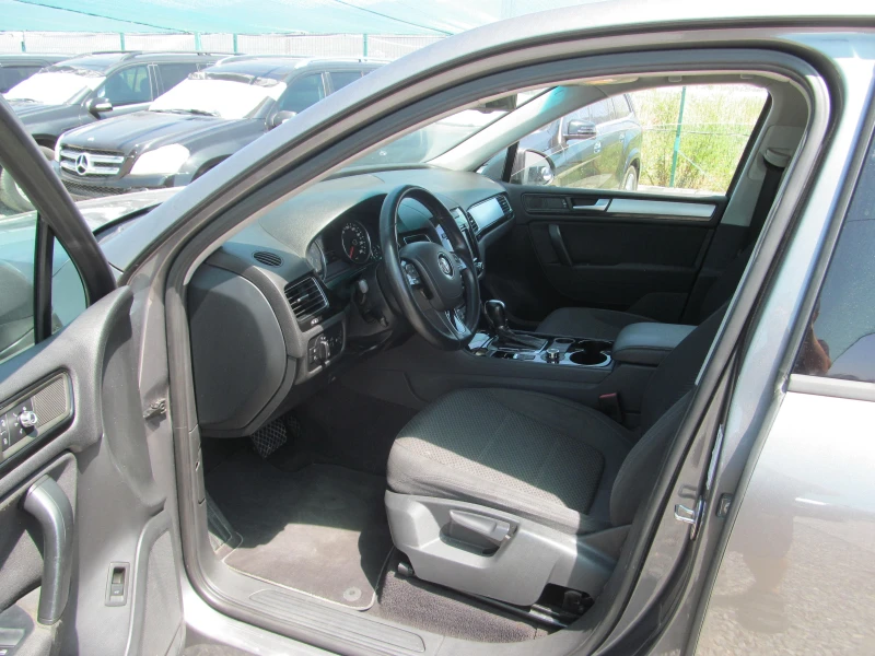 VW Touareg 3.6* V6* FSI* 280k.c* Camera, снимка 9 - Автомобили и джипове - 47940913