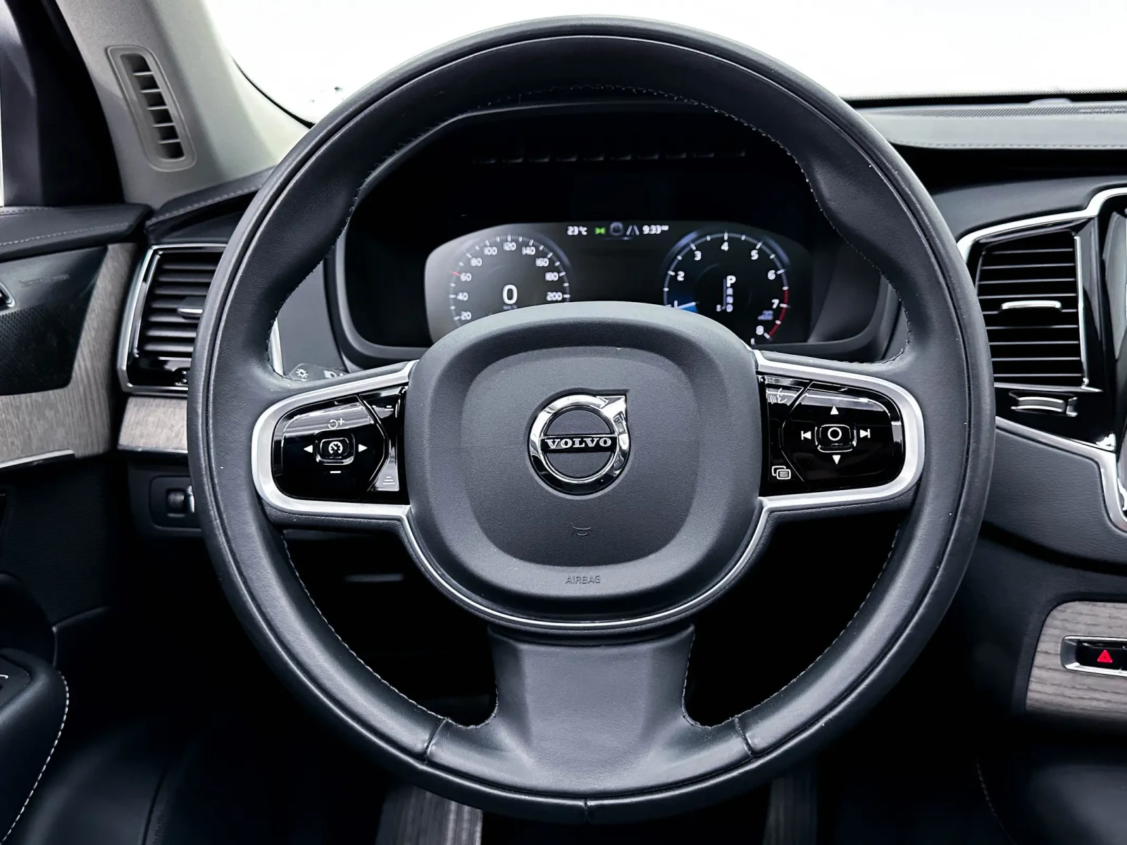 Volvo Xc90 T6 Inscription AWD - изображение 9